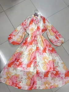 Elegant long sleeve floral print maxi dress with V-neck and waist tie for summer vacation