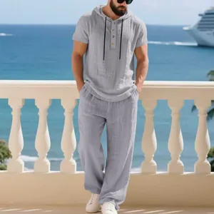 Completo da spiaggia casual in lino da uomo con felpa a maniche corte e pantaloni