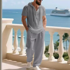 Completo casual da spiaggia in lino grigio da uomo con felpa a maniche corte e pantaloni