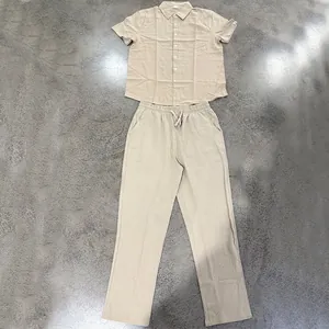 Conjunto de lino casual de dos piezas para hombre con camisa de manga corta y pantalón