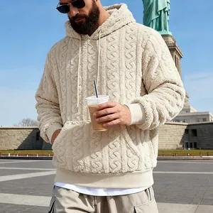 Sweat à capuche en polaire sherpa texturée pour homme pour l'extérieur en hiver.