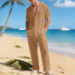 Lässiges Leinen-Set für Herren am Strand mit kurzärmeligem Kapuzenhemd und langer Hose