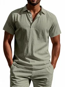 Polo de lino transpirable para hombre en verde salvia con cuello de botones casual