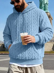 Sweat à capuche en polaire texturée bleu clair pour homme avec motif de tricot torsadé