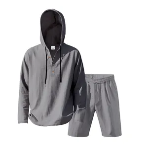 Grijze linnen herenset met hoodie met lange mouwen en een bijpassende korte broek