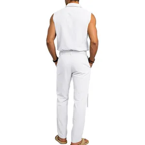 Vista trasera detallada de conjunto de camisa de lino sin mangas y pantalón blanco