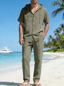 Herren Sommer Set aus lockerer Leinen-Kapuzen-Kurzarmhemd und gerader Hose in Olivgrün