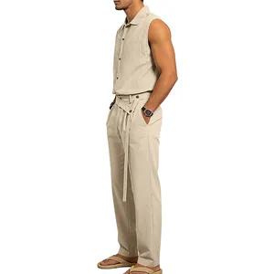 Conjunto de camisa de lino sin mangas y pantalón beige para hombre estilo casual