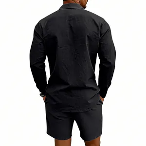 Vue arrière d'un ensemble chemise et short en lin noir décontracté pour hommes