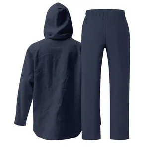 Vue arrière détaillée de l'ensemble sweat à capuche et pantalon en lin bleu marine