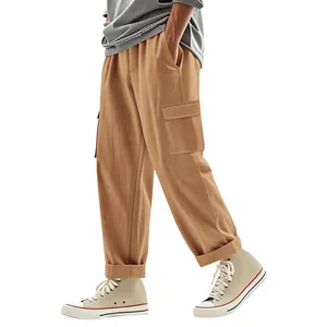 Loose fit khaki cargo pants in breathable linen-like fabric for men's casual wear