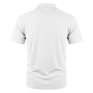 Rückansicht eines weißen Herren-Polo-Shirts mit hochwertigem Jacquard-Muster-Stoff