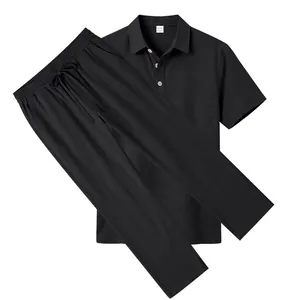 Zweiteiliges Herren-Leinenset in Schwarz mit Poloshirt und Kordelzughose (80 chars)