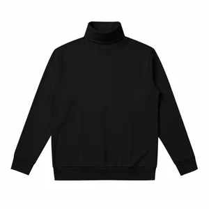 Vista frontal de sudadera térmica de cuello alto para hombre en negro manga larga