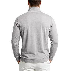 Vista posterior de una sudadera de forro polar gris para hombre con dobladillo