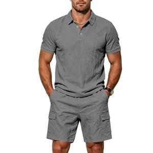 Grijze heren zomersets van linnenstijl met poloshirt met korte mouwen en casual cargo shorts
