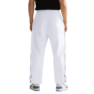 Pantalon de jogging pour homme style streetwear américain avec boutons-pression au dos.
