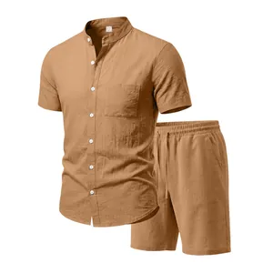 Atmungsaktives Leinen-Zweiteiler-Set für Herren mit Henley-Shirt und Shorts