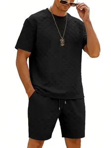 Modisches Herren Freizeit-Set aus T-Shirt und Shorts mit Karo-Struktur in elegantem Schwarz
