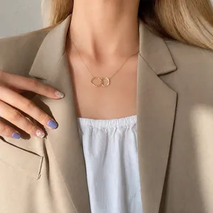 Collier Pendentif Double Anneau Entrelacé en Alliage Minimaliste pour Femmes Style Coréen Ins Chaîne de Clavicule Géométrique Bijoux