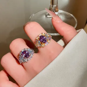 Elegante anillo ajustable de circonita morada bañada en oro 18k estilo de lujo chic