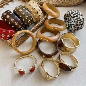 Vintage Irregular Geometric Wood Bangle Bracelet For Women Gold Alloy Rivet Studded Resin Leopard Print Cuff Bangle Fashion Jewelry