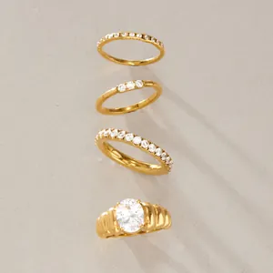 Anillos de Acero Inoxidable Chapados en Oro con Diamantes de Imitación para Mujer Moda Lujo Pave Eternidad Anillo Minimalista Joyería