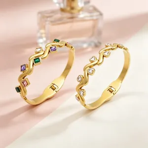 Vintage Edelstahl Vergoldet Verdrehter Armreif Für Damen Bunte Quadratische Herz Strass Feder Offen Armband Schmuck