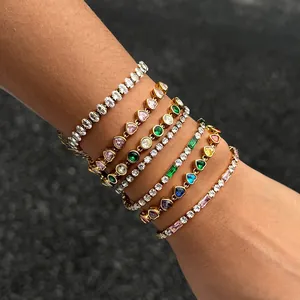 Set di bracciali impilabili in acciaio inossidabile placcato oro 18k con zirconi colorati