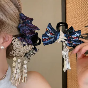 Vintage Chinese style butterfly embroidery hair clips with elegant metallic tassels