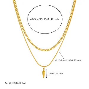 Dimensioni dettagliate della collana a due strati placcata oro con ciondolo geometrico