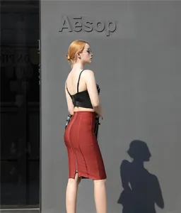 Slim fit high waist elastic bandage bodycon skirt with back zipper detail in maroon