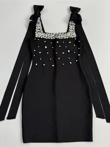 Robe de soirée bandage noire élégante avec ornements en cristal et bretelles à nœuds