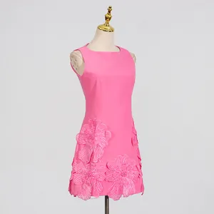 French style sweet pink sleeveless dress with elegant 3D floral appliques for summer dates