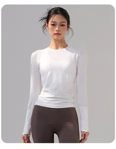 White breathable long-sleeve yoga top with slim fit and round neck for women sports