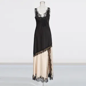 Robe longue à bretelles élégante noire et champagne avec détails de dentelle fine