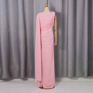 Elegante abito lungo asimmetrico rosa in stile francese con drappeggi e volant