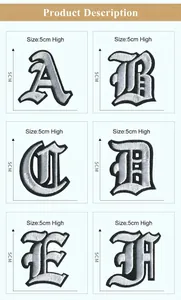 Detailansicht weißer gotischer Buchstaben-Patches mit schwarzem Rand, 5 cm groß