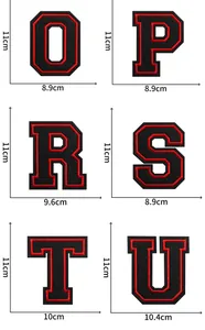 Dimensioni dettagliate delle toppe ricamate con lettere dell'alfabeto nero e rosso da 11 cm