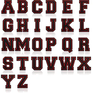 Set di 26 grandi toppe alfabetiche termoadesive da 11,4 cm in stile varsity nero e rosso