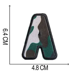 Toppa ricamata lettera A mimetica per abbigliamento DIY con misure di 6,4x4,8 cm