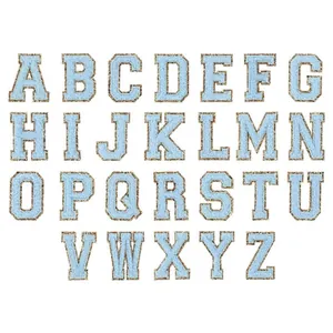 Set completo di toppe lettere in ciniglia azzurra con bordi dorati glitterati A-Z.