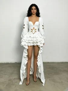 Franse Paleisstijl Uitgesneden Jurk Wit Hartvormige Hals Pofmouw Hoge Taille Gelaagde Ruffle Taart Rok Jurk