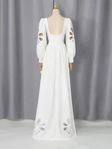 Elegante witte Franse paleisstijl maxi-jurk met pofmouwen en vierkante achterkant