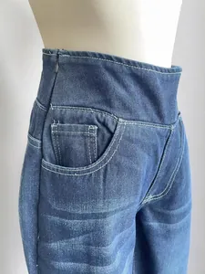 Pantalon en jean à jambe large et taille haute avec délavage moustaches et poches multiples