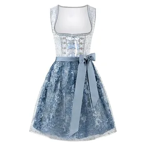 Vista dettagliata dell'abito Dirndl in pizzo azzurro con elegante fiocco di raso