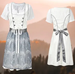 Robe traditionnelle bavaroise Dirndl pour l'Oktoberfest, vues avant et arrière, blanc, bleu.