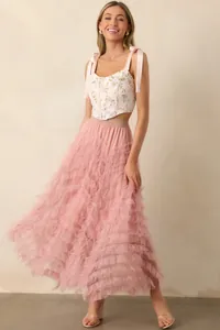 Elegantes florales Korsett-Top mit rosa Schleifenträgern für einen romantischen Sommerlook.