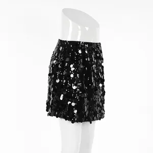 Eleganter schwarzer Pailletten-Minirock mit hoher Taille und funkelndem Party-Look