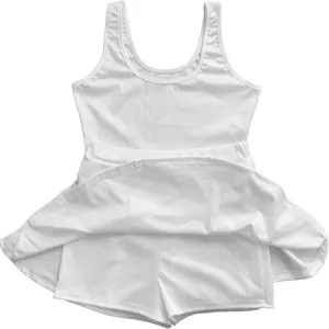 Vue détaillée de la jupe-short de sport blanche avec son short de sécurité.